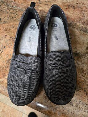 Cloudsteppers by Clarke Shoes - Ladies Size 9 - New w/o Tags